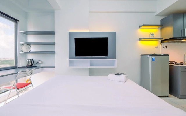 Cozy Studio At Patraland Urbano Apartment Near Train Station