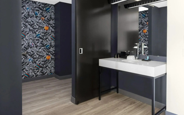 Aloft Glendale at Westgate
