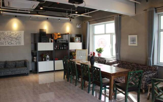 Lemongo Youth Hostel