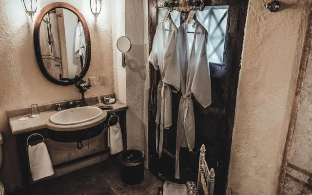 Hacienda Sepulveda Hotel & SPA