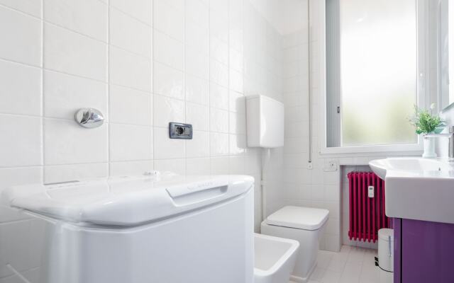 Sant'Orsola Colorful Huge Apartment