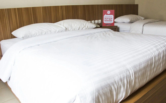 NIDA Rooms Tugu Railway Station