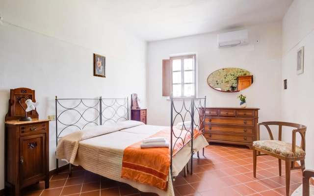 Typical Tuscan farmhouse with swimming pool and A/C