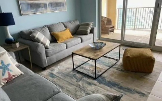 Ocean Villa 2004