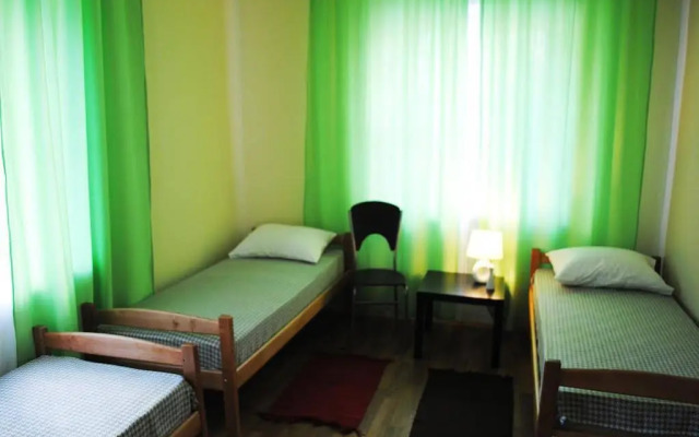 Domino Hostel