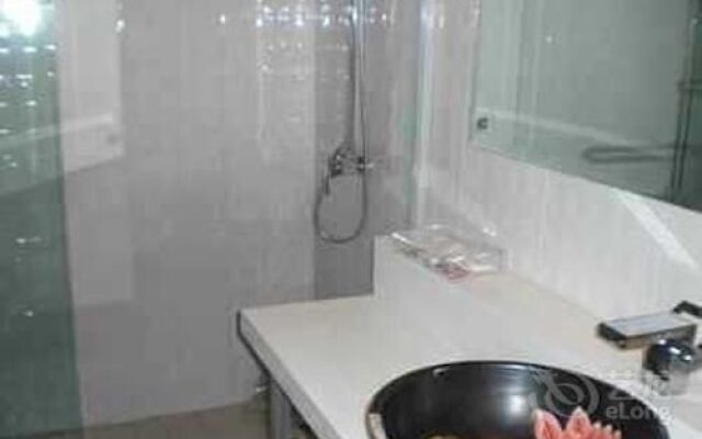 Gu Tong Holiday Hotel