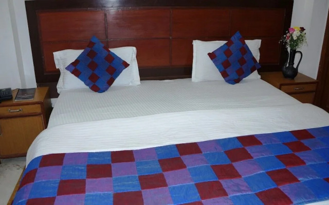Maxfort Budget Hotel Gurgaon