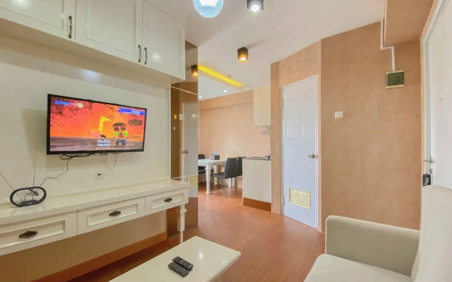 Pleasant And Modern Look 1Br Green Pramuka City Apartment