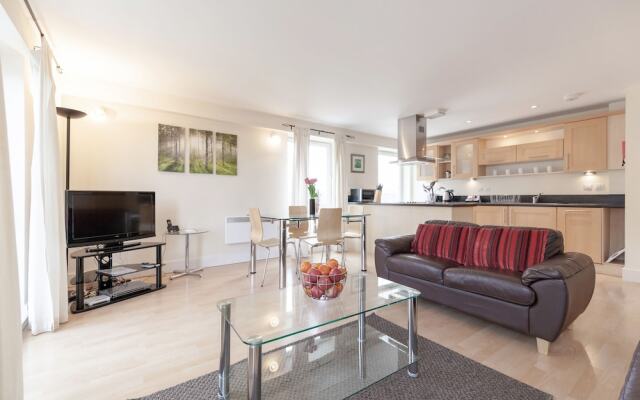 Roomspace Apartments -Central Walk