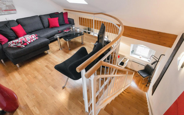 Comeback Apartment Central