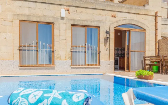 Ta Danjela 4 Bedroom Villa With Private Pool