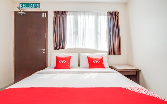 Sam Hotel – Guest Rooms – Sitiawan