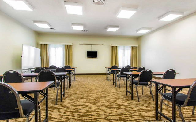 Comfort Inn & Suites Cave City