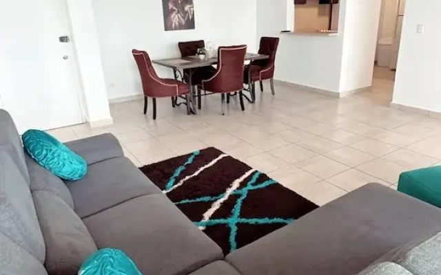 Ocean View 3br With Pool,parking and Walk To Beach
