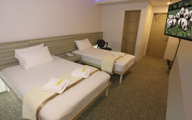 1010 Hotel