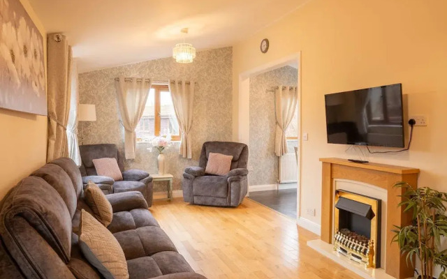 Elckys Lodge - Hot Tub Retreat Near York