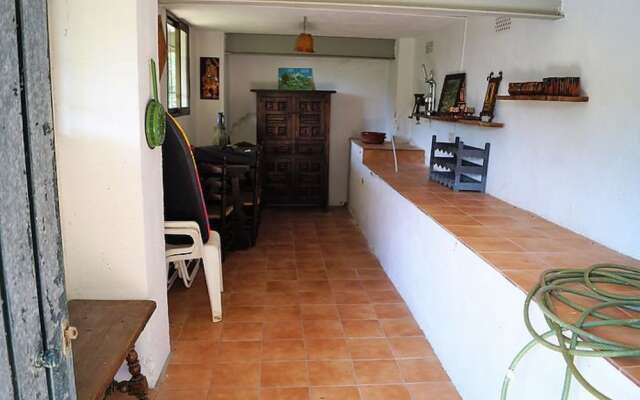 House - 2 Bedrooms with Pool and WiFi - 107930