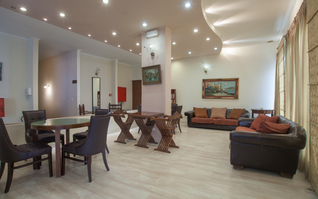Alexandros Hotel 