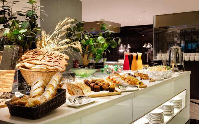 InterContinental Shanghai Harbour City by IHG