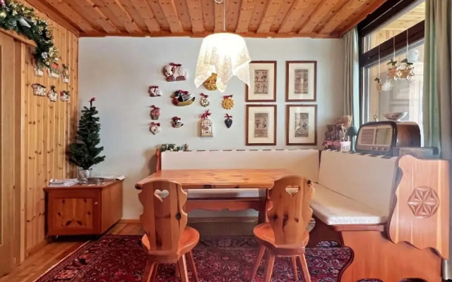 Cozy Apartment With Beautiful Mountain View