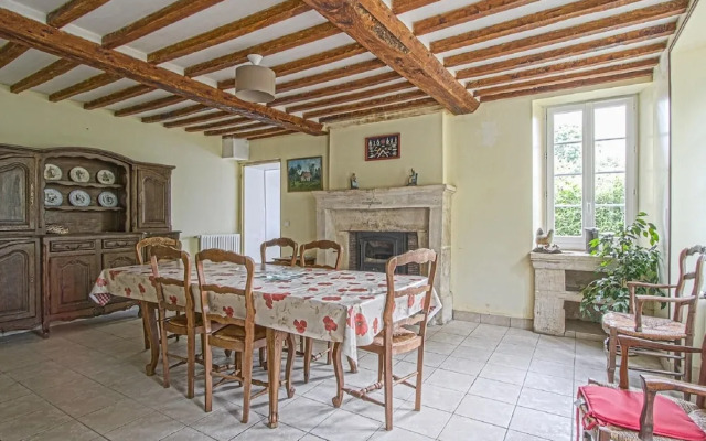 Spacious Holiday Home With Garden