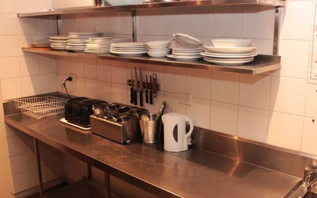 Central Backpackers - Hostel