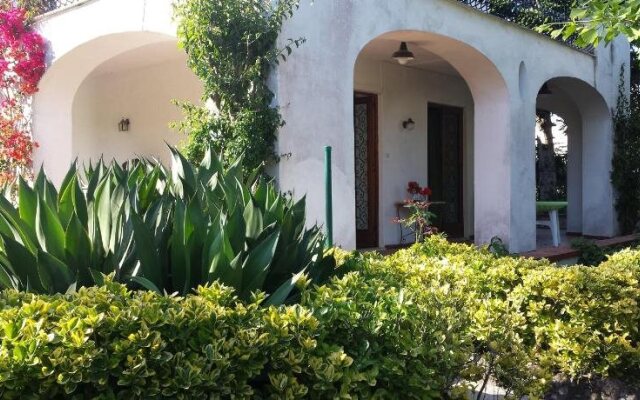 Villa L'Innominata B&B and Holiday Home