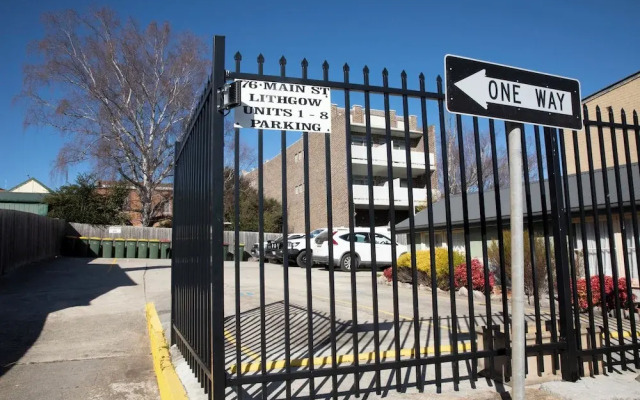 Lithgow Apartments