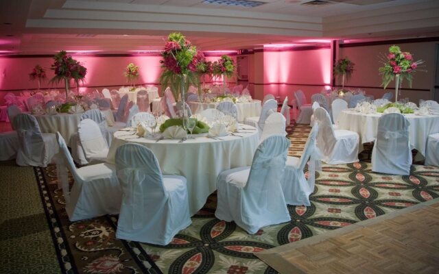 Embassy Suites by Hilton Indianapolis North