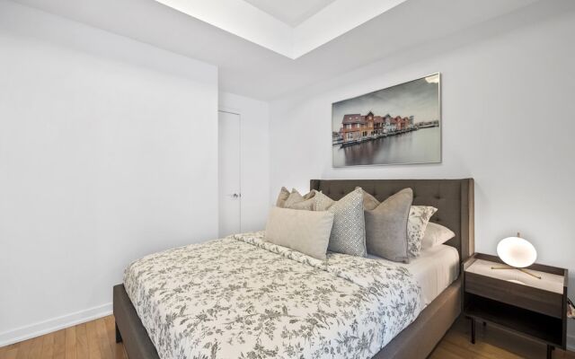 Stallion Suites Opp CN Tower & Scotiabank Arena