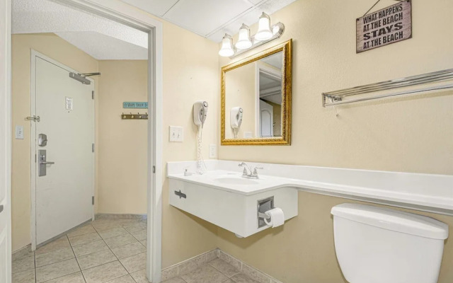 Carolinian Resort 335