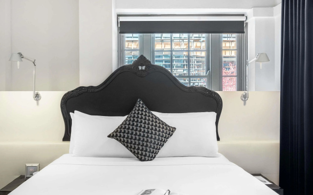 Peppers Gallery Hotel Canberra – Guest Rooms – Canberra