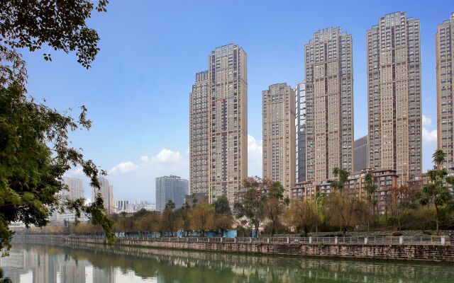 Lujia International Hotel