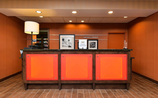 Hampton Inn Clinton, IA