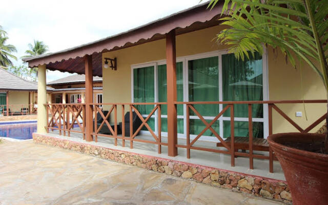 Khulala Ocean Blue Bungalows