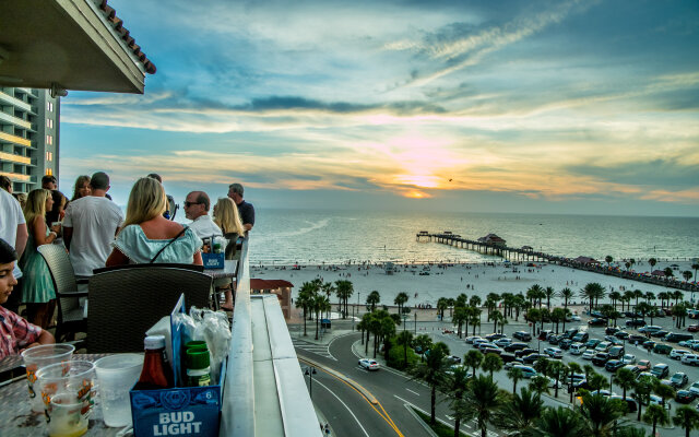 Pier House 60 Clearwater Beach Marina Hotel