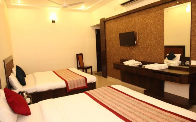 Hotel Sai Ramanand