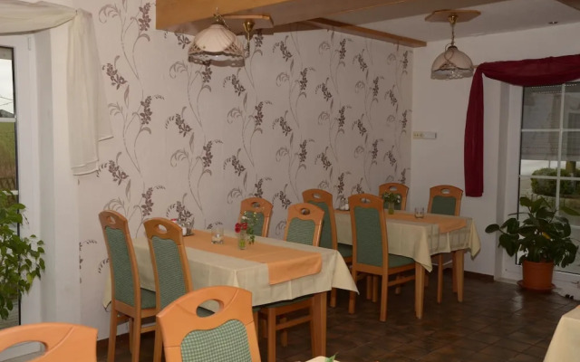 Hotel & Pension Haus Dewenter