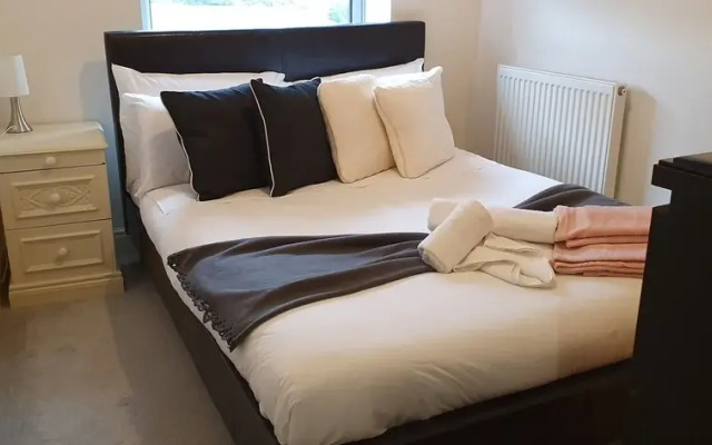 GF-Luxury Apartment