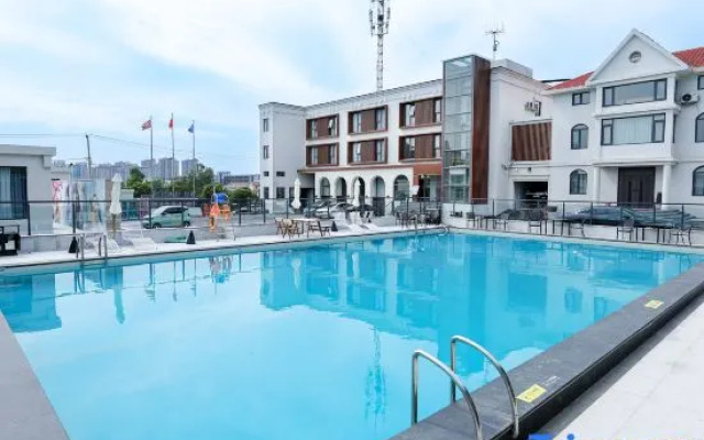 Weichi · Guanshan Yuehu Hotel (Huaguoshan Branch, Lianyungang) – Pool – Lianyungang