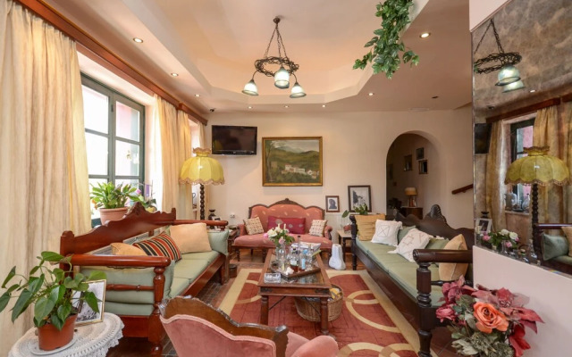 Apollon Hotel