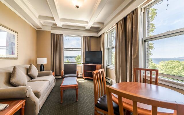 Sylvia Hotel