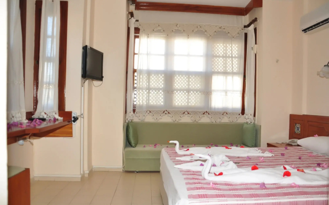 Kaliptus Hotel