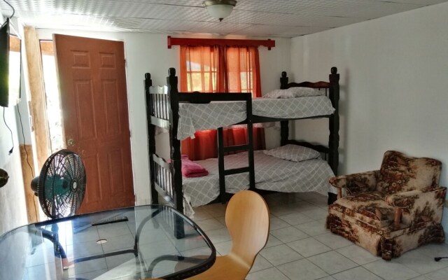 Mirla Cecilia Inn