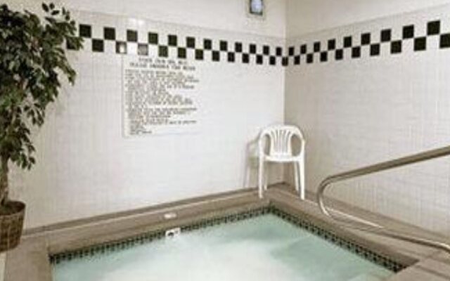 Super 8 By Wyndham Gresham Portland Area OR
