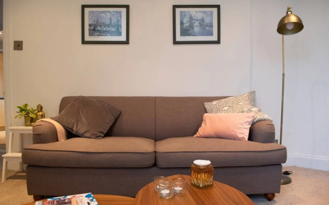 Charming and Cosy Studio Flat Near Greenwich