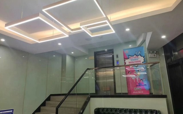 Shell Wuxi Huishan DistrictWanda Plaza Yanqiao Subway Station Hotel