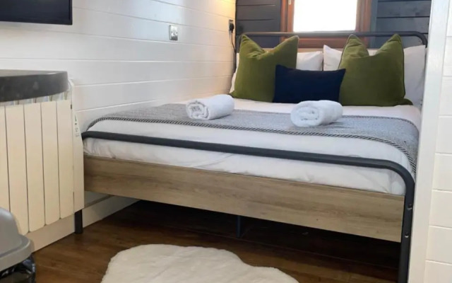 Highland Stays - The Oaks Studio Pod