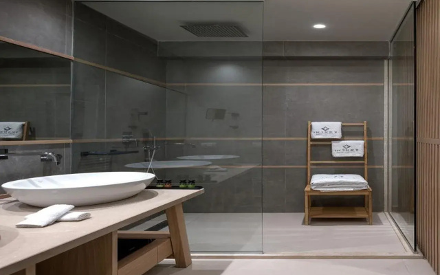 Ikones Seafront Luxury Suites - Adults Only