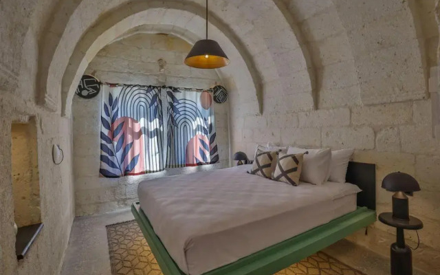 Eka Cave Maison